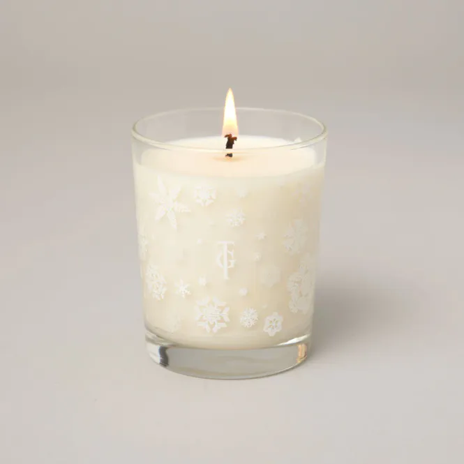 Hovedbilde village christmas classic candle