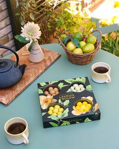 Hovedbilde SMALL SELECTION BOX SPRING 2026